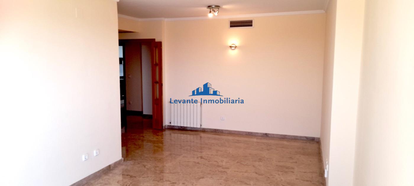 For rent of flat in Valencia