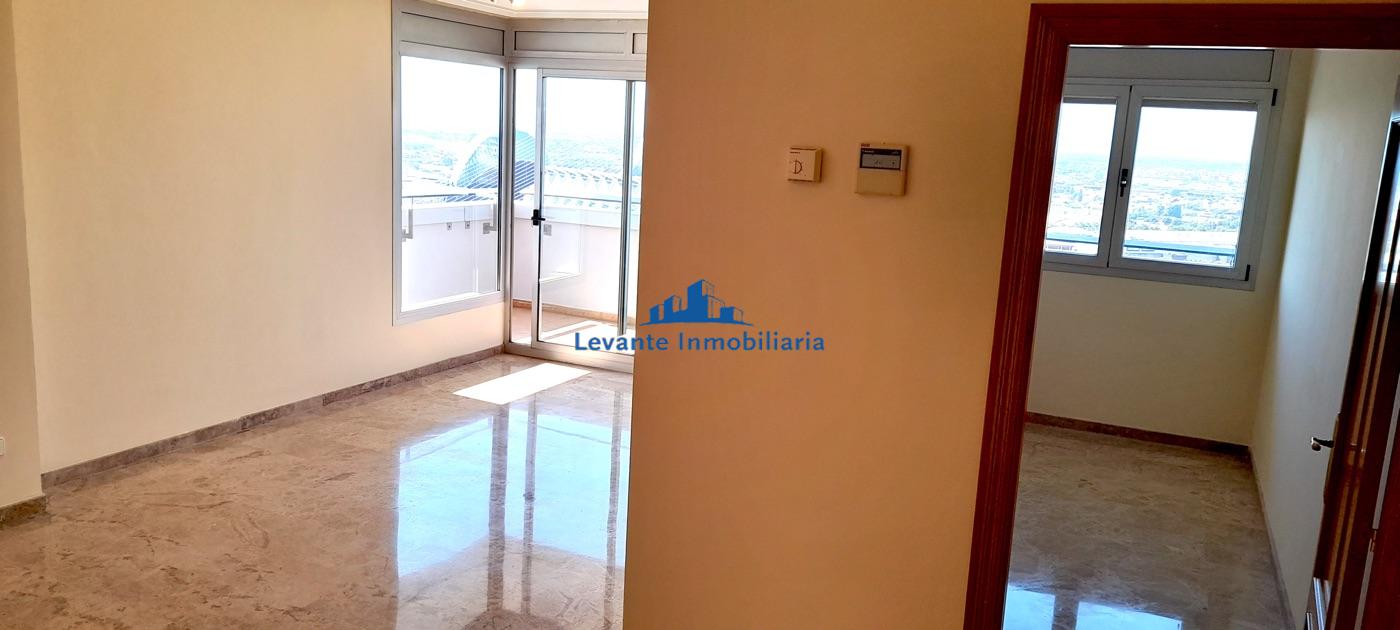 For rent of flat in Valencia