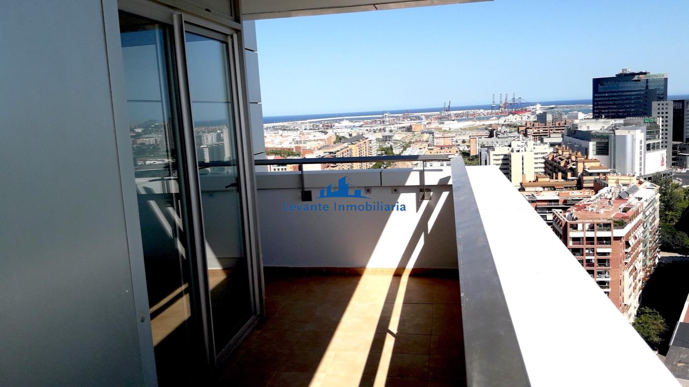 For rent of flat in Valencia