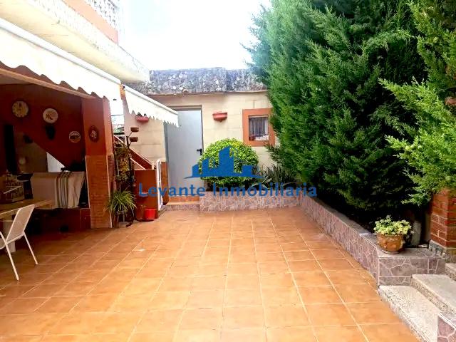 Venta de chalet en Chiva