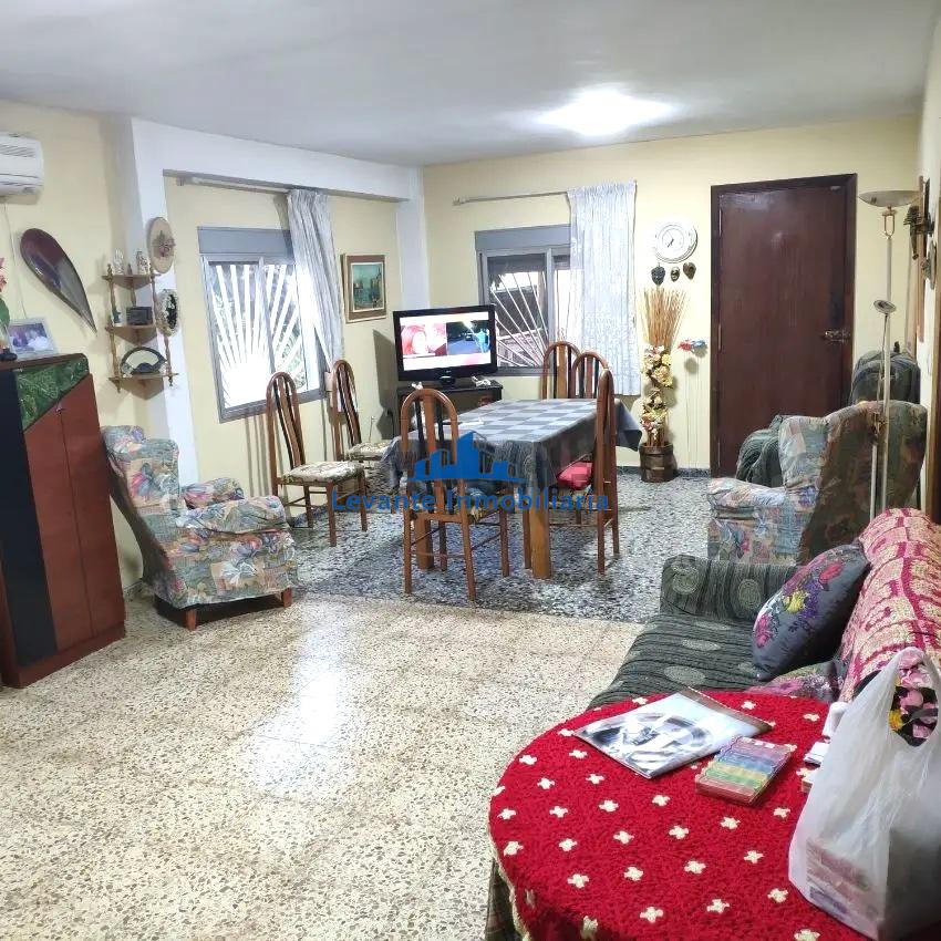 Venta de chalet en Chiva