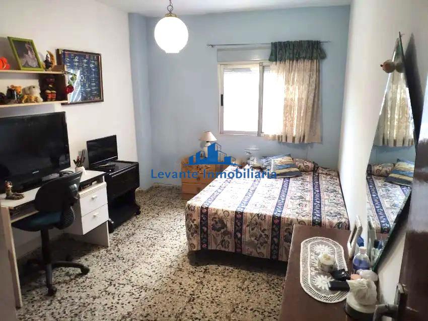 Venta de chalet en Chiva