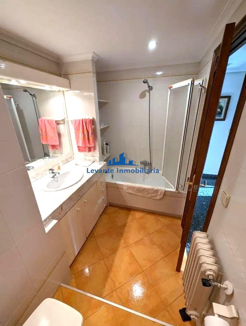 For sale of flat in Valencia