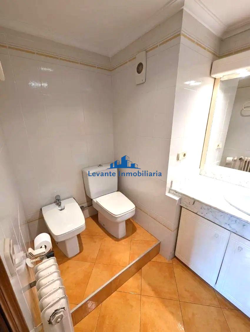 For sale of flat in Valencia