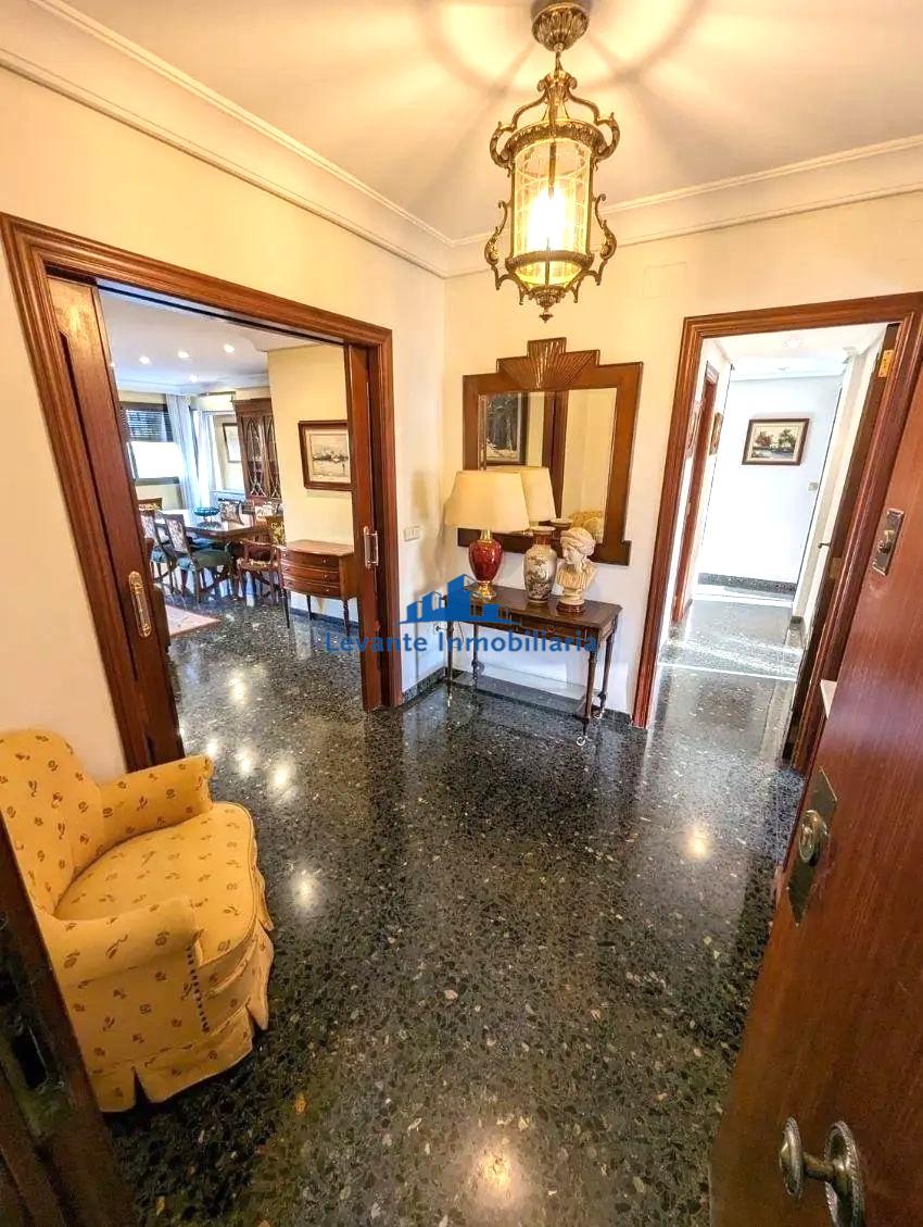 For sale of flat in Valencia