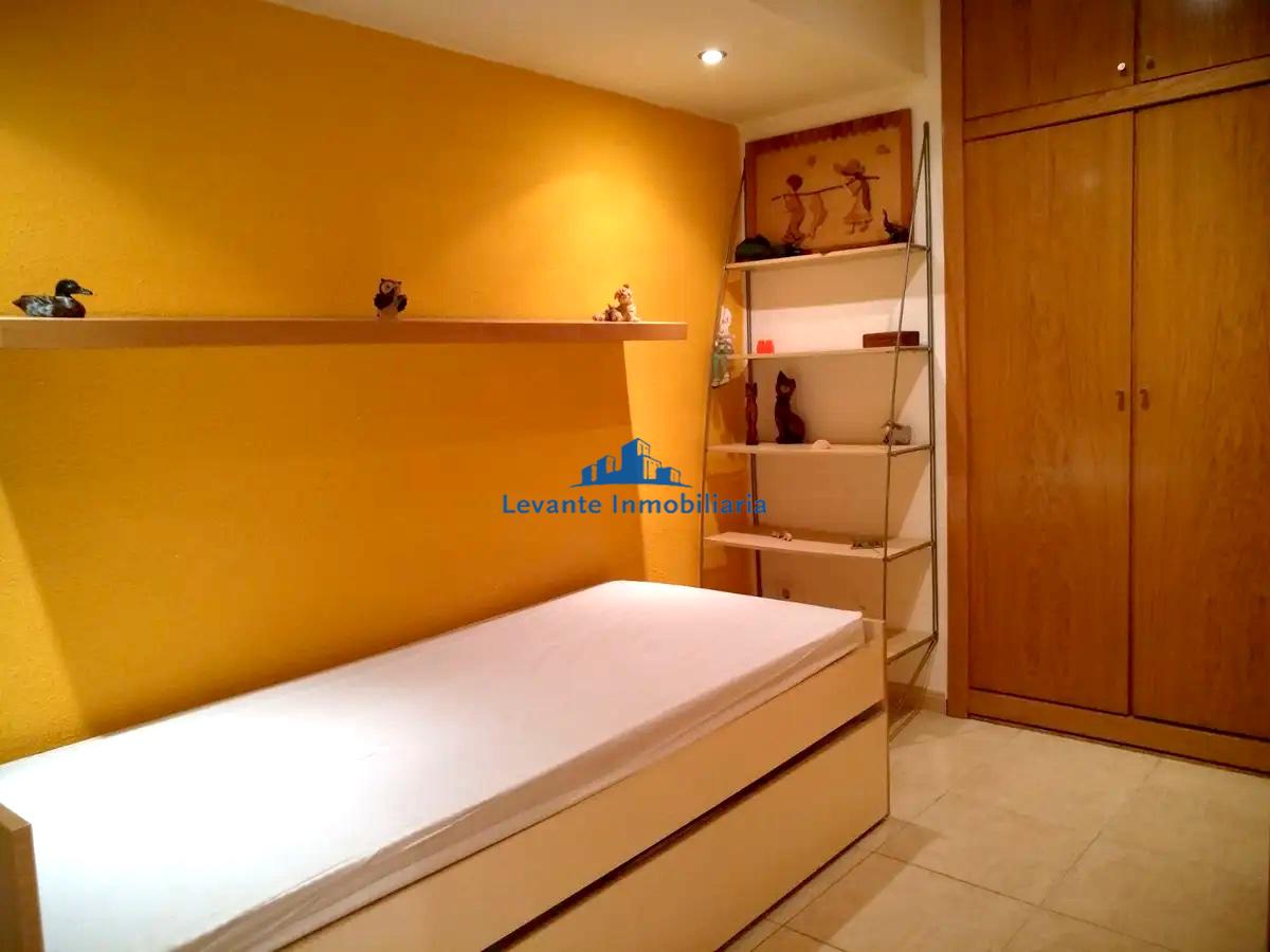 For sale of flat in Valencia
