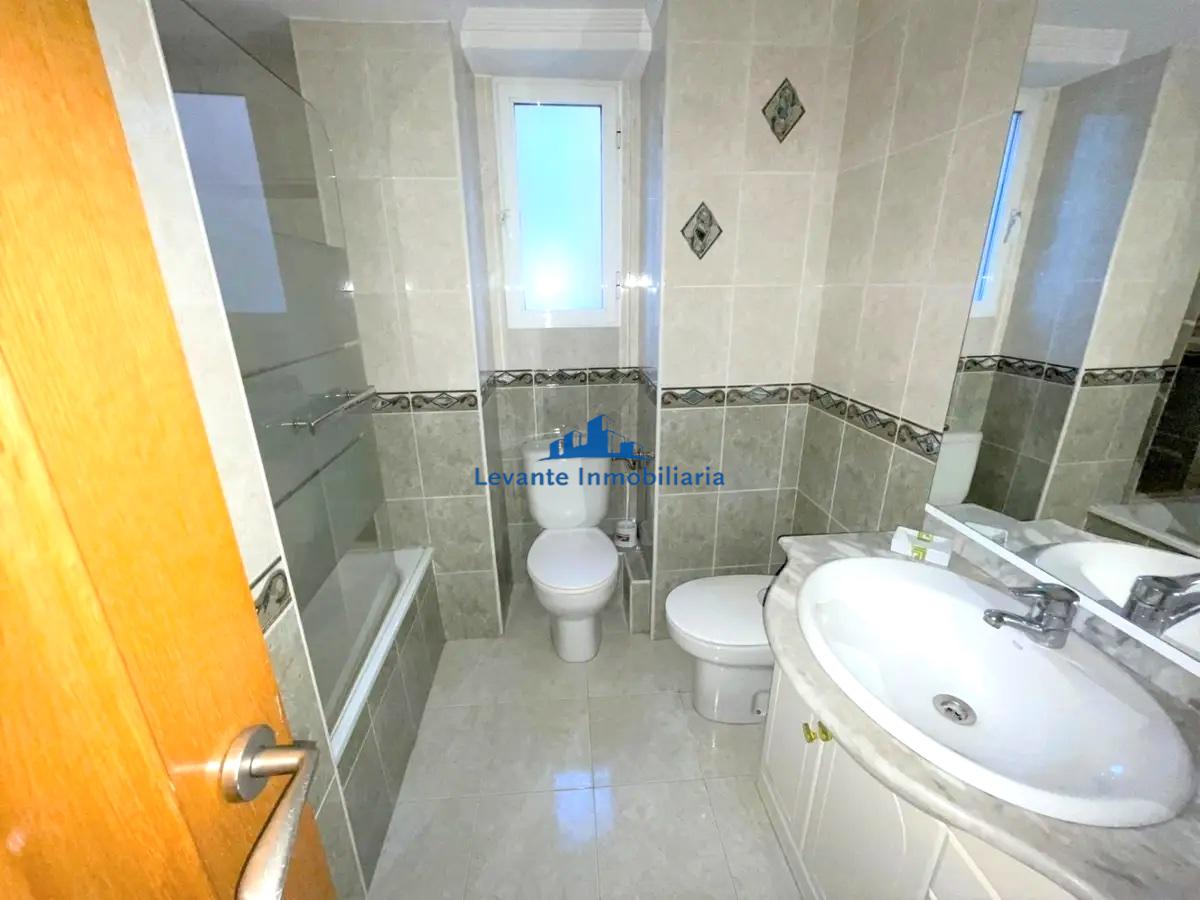 For sale of flat in Valencia