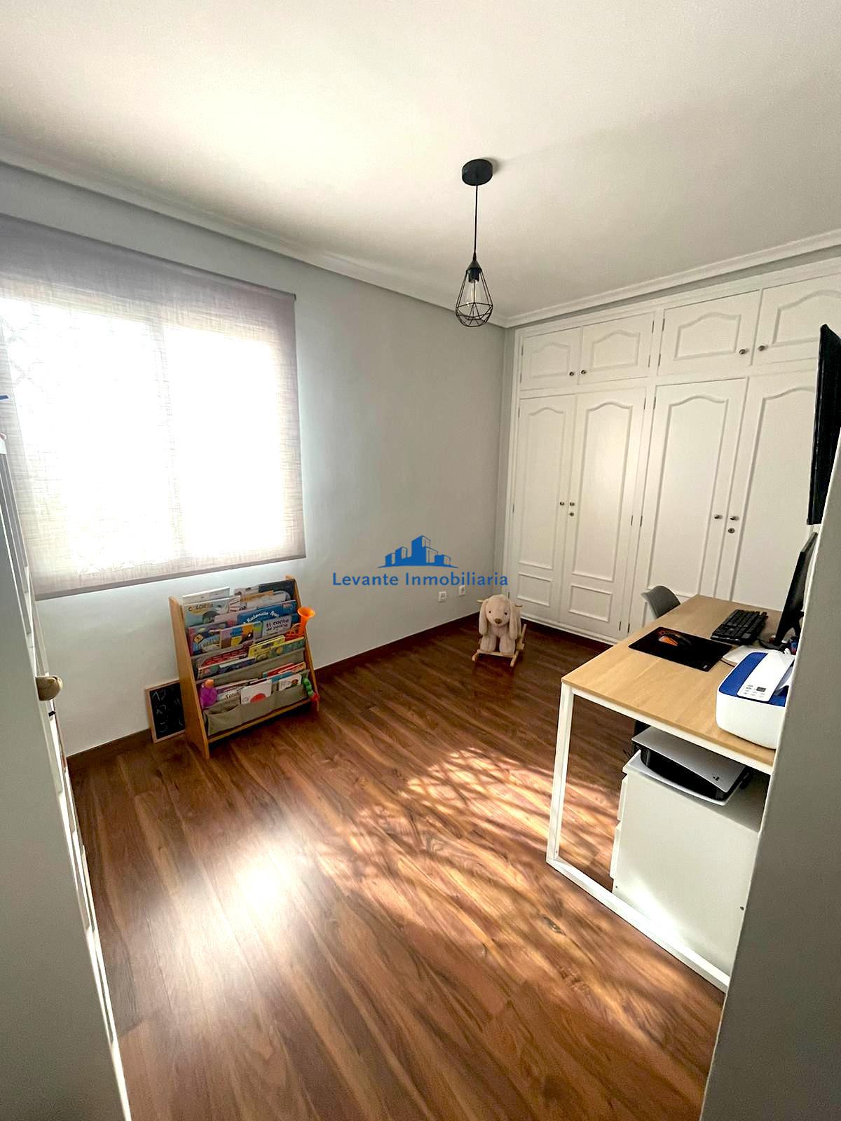 For sale of flat in Aldaia