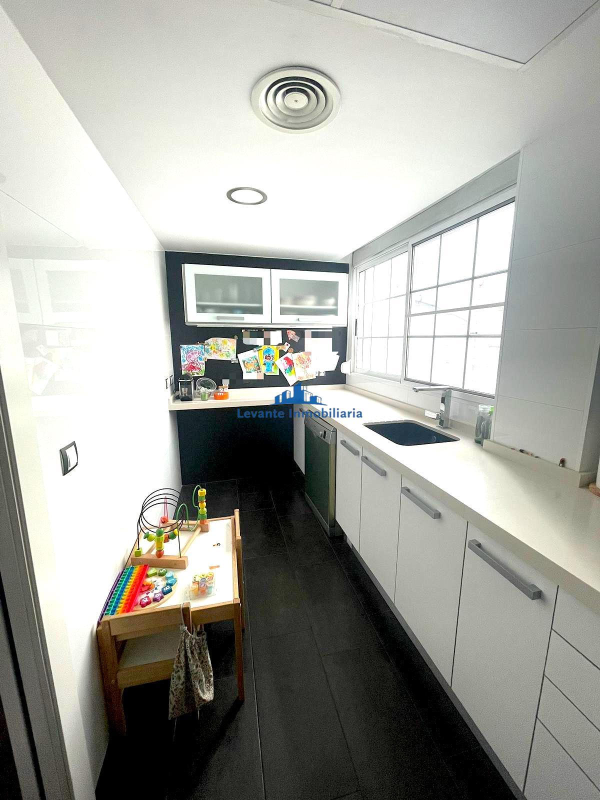 For sale of flat in Aldaia
