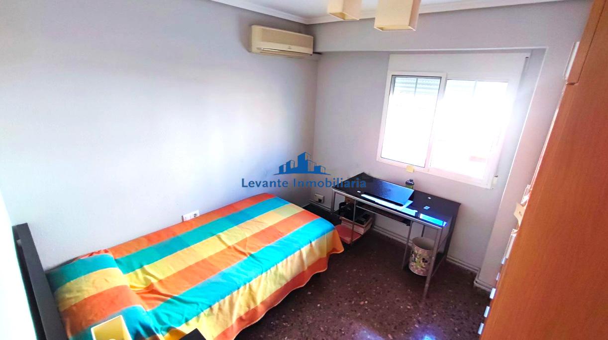 Venta de piso en Quart de Poblet