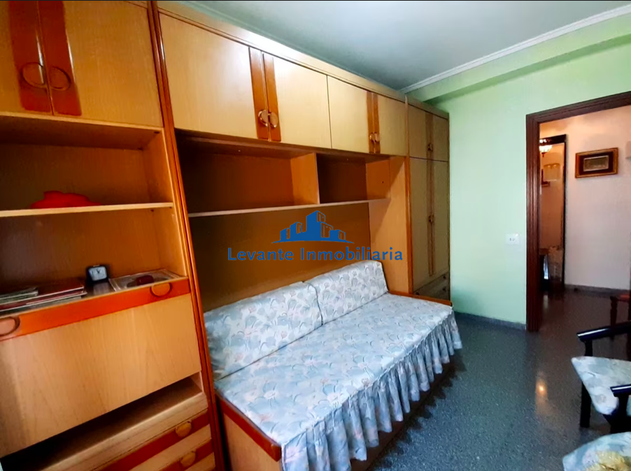 For sale of flat in Valencia