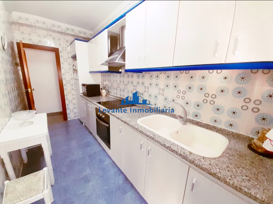 For sale of flat in Valencia
