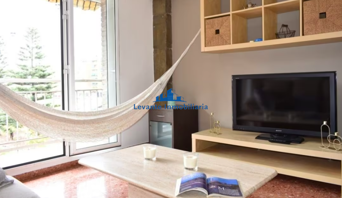 For sale of flat in Valencia