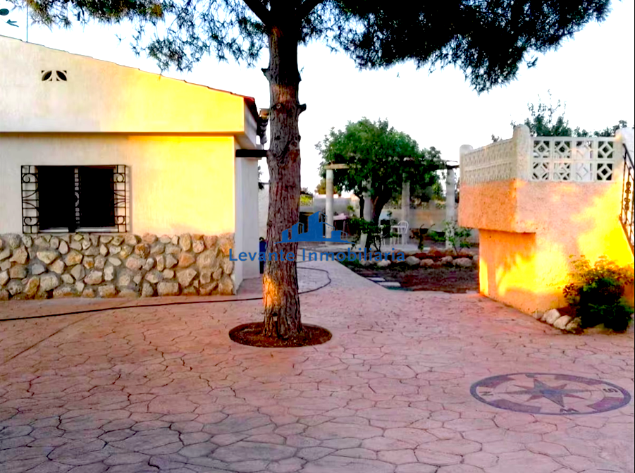 Venta de chalet en Cheste