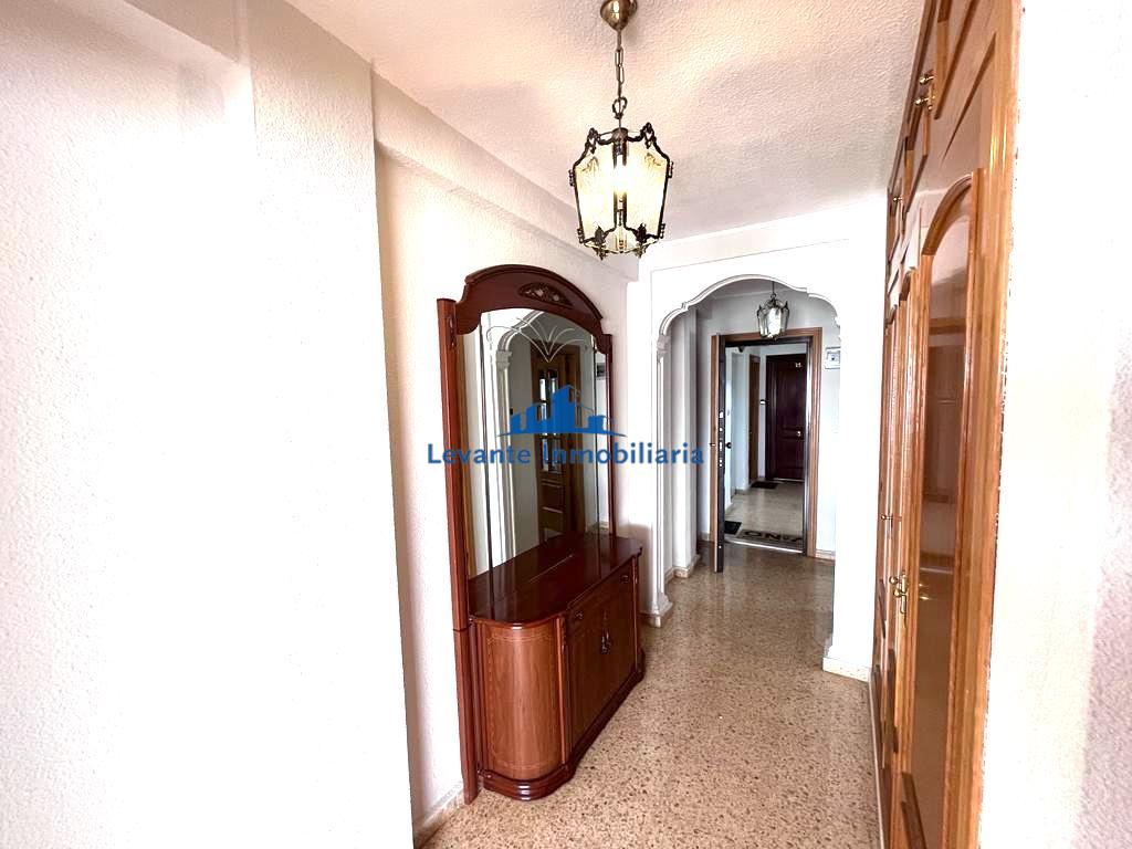 For sale of flat in Valencia