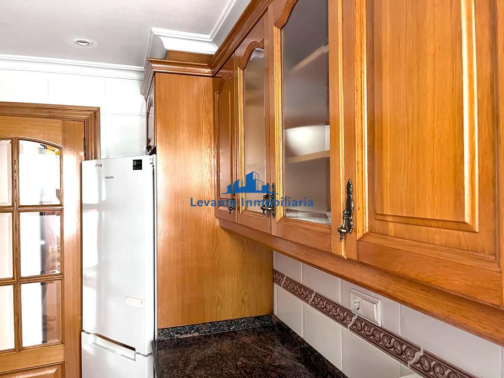 For sale of flat in Valencia