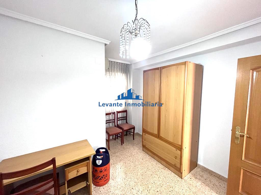 For sale of flat in Valencia