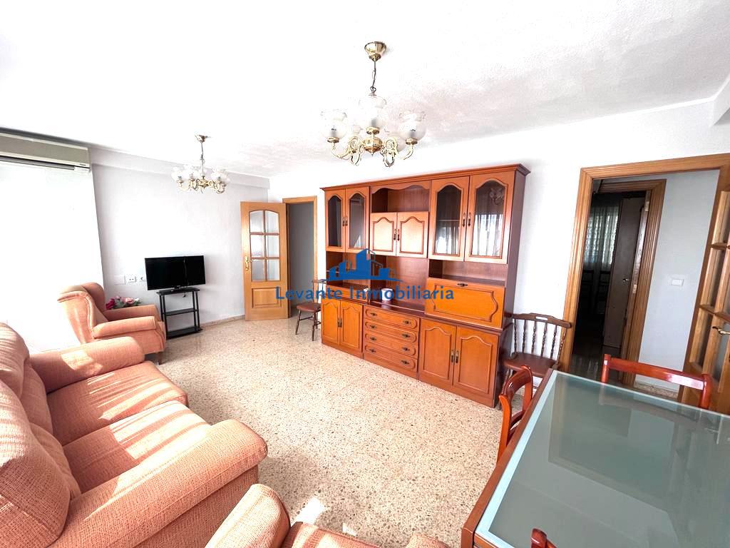 For sale of flat in Valencia