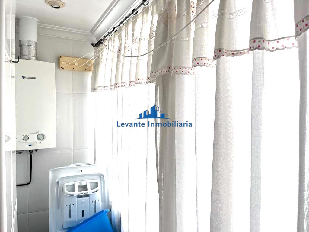 For sale of flat in Valencia