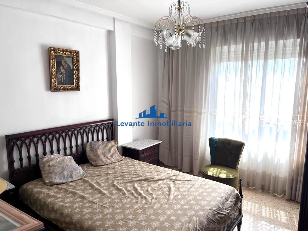 For sale of flat in Valencia