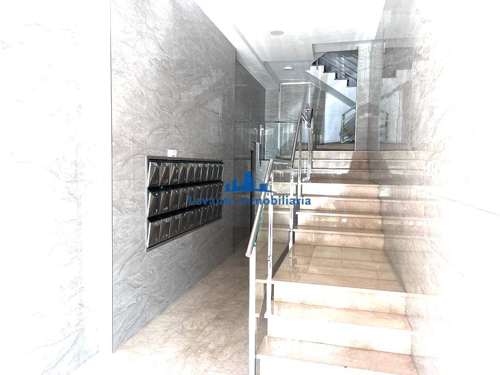 For sale of flat in Valencia