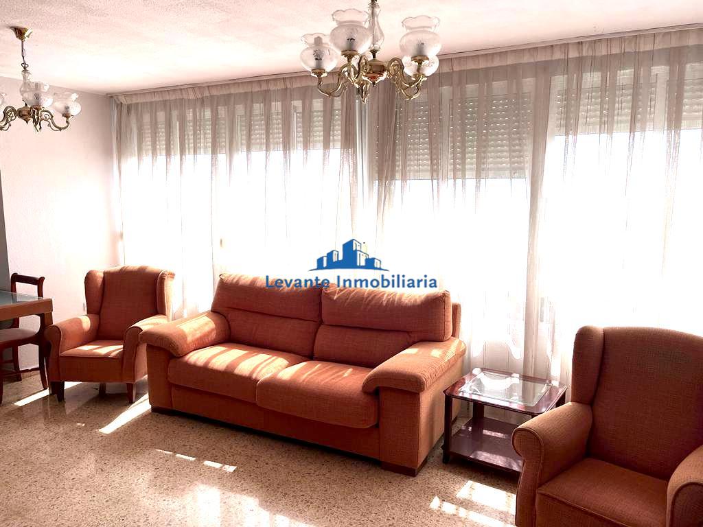 For sale of flat in Valencia