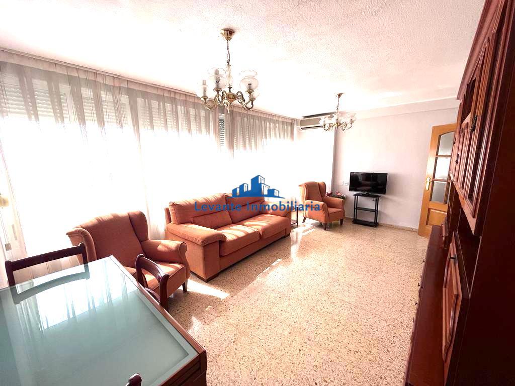 For sale of flat in Valencia