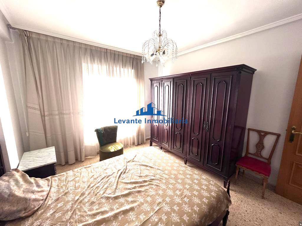 For sale of flat in Valencia