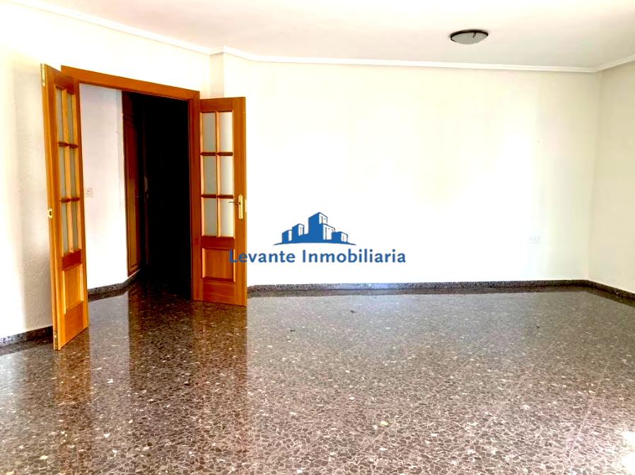 For sale of flat in Quart de Poblet
