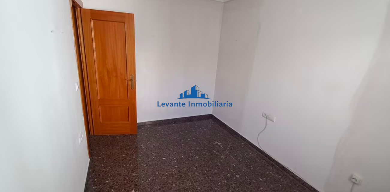 For sale of flat in Quart de Poblet
