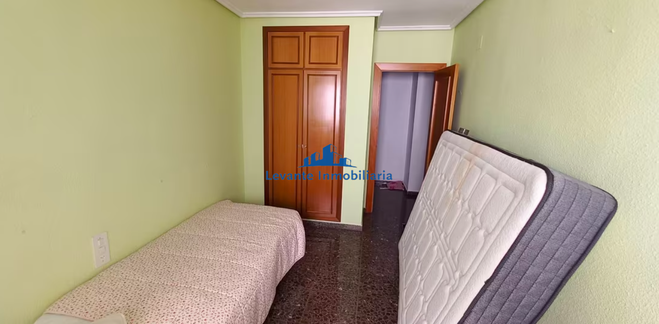 For sale of flat in Quart de Poblet