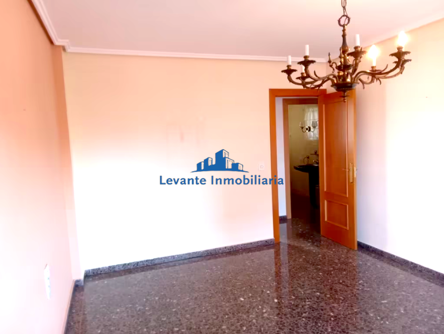 For sale of flat in Quart de Poblet