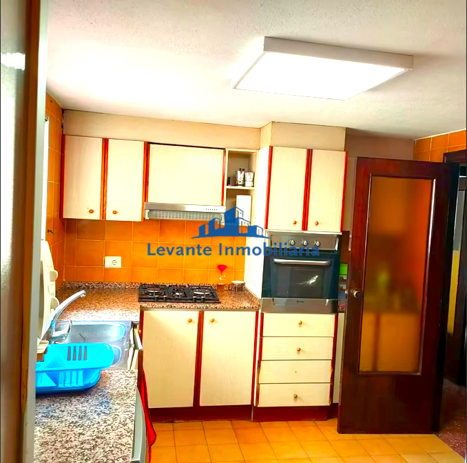 For sale of flat in Valencia