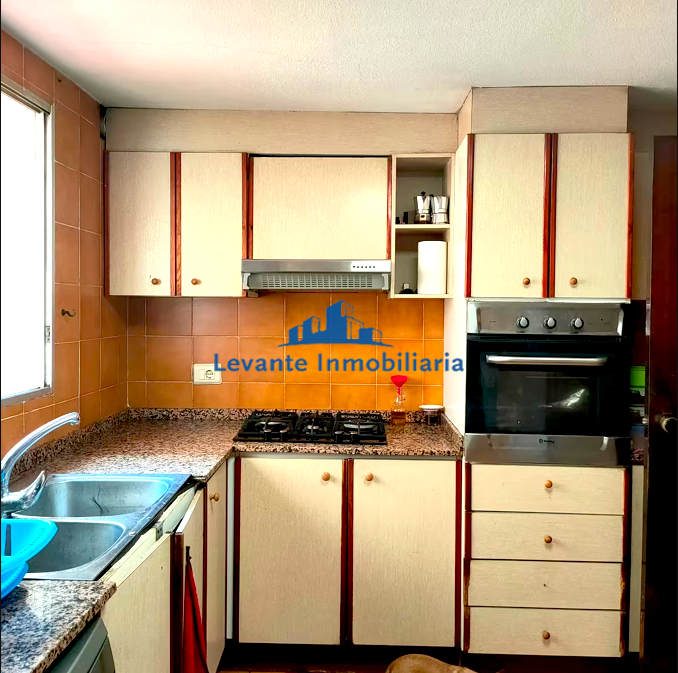 For sale of flat in Valencia