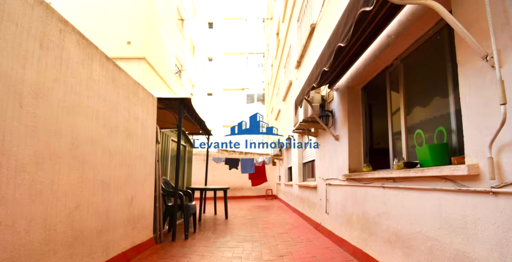 For sale of flat in Valencia