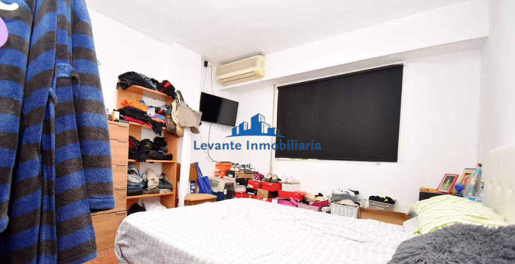 For sale of flat in Valencia