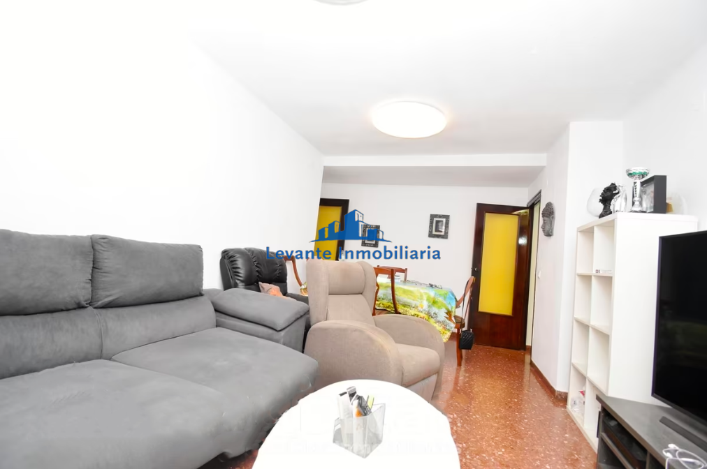 For sale of flat in Valencia