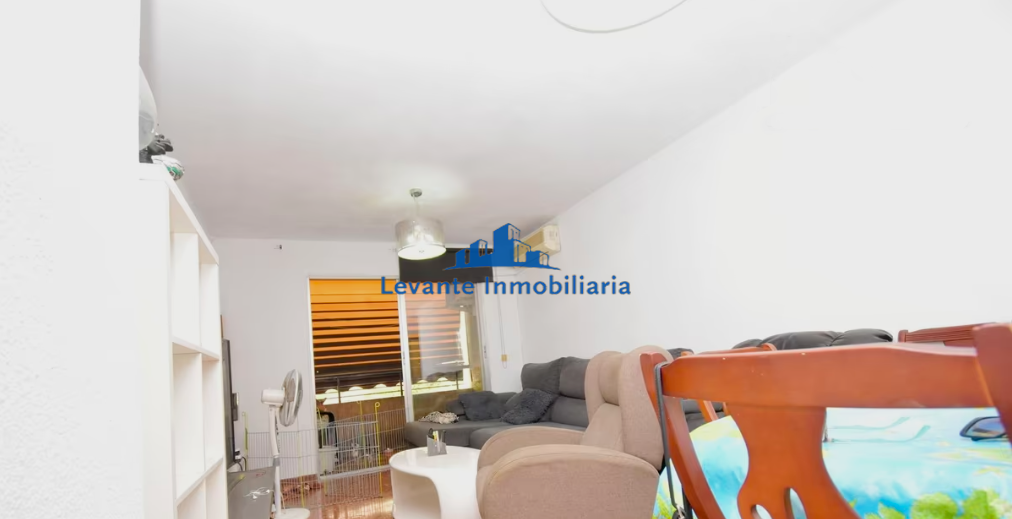 For sale of flat in Valencia