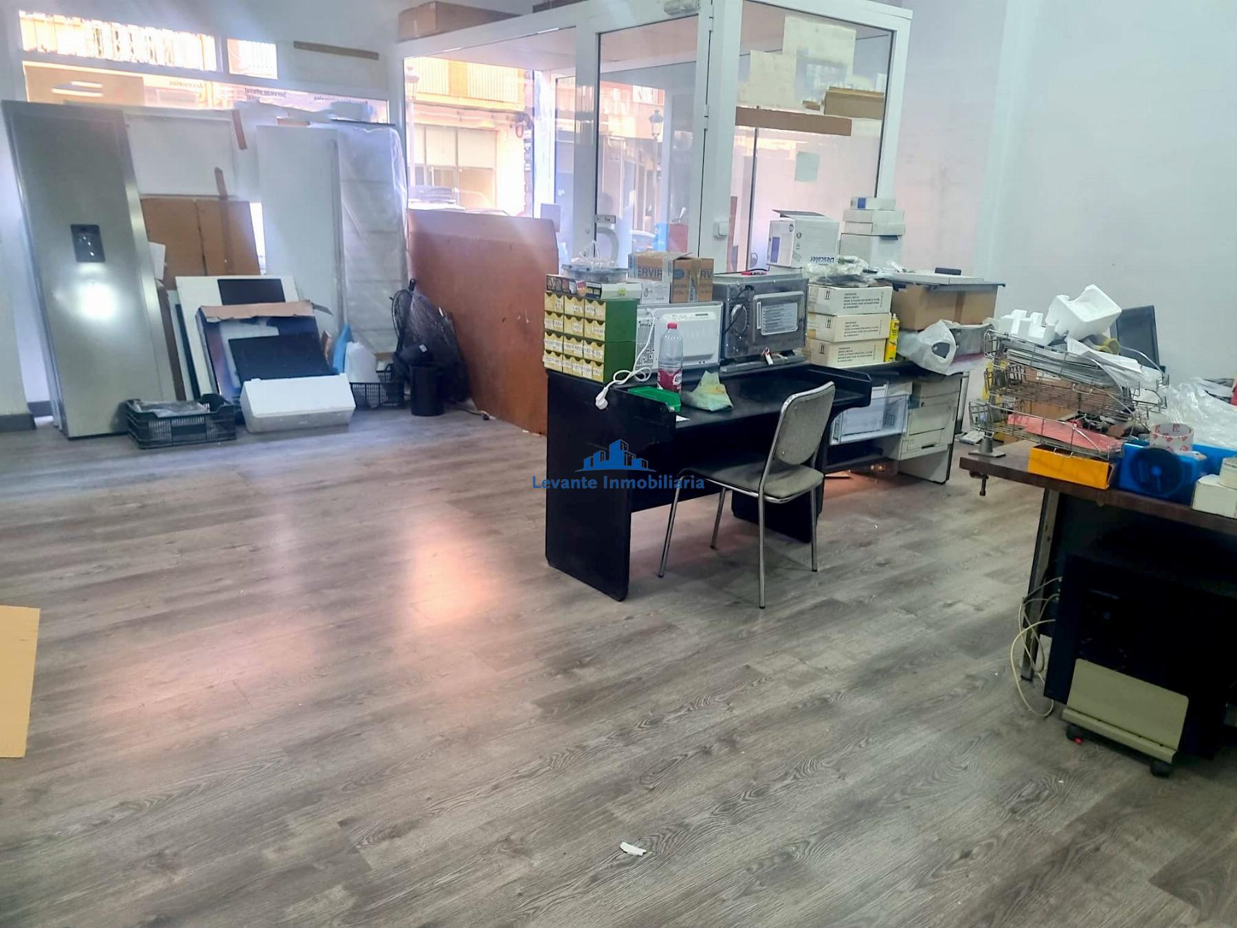For sale of commercial in Valencia