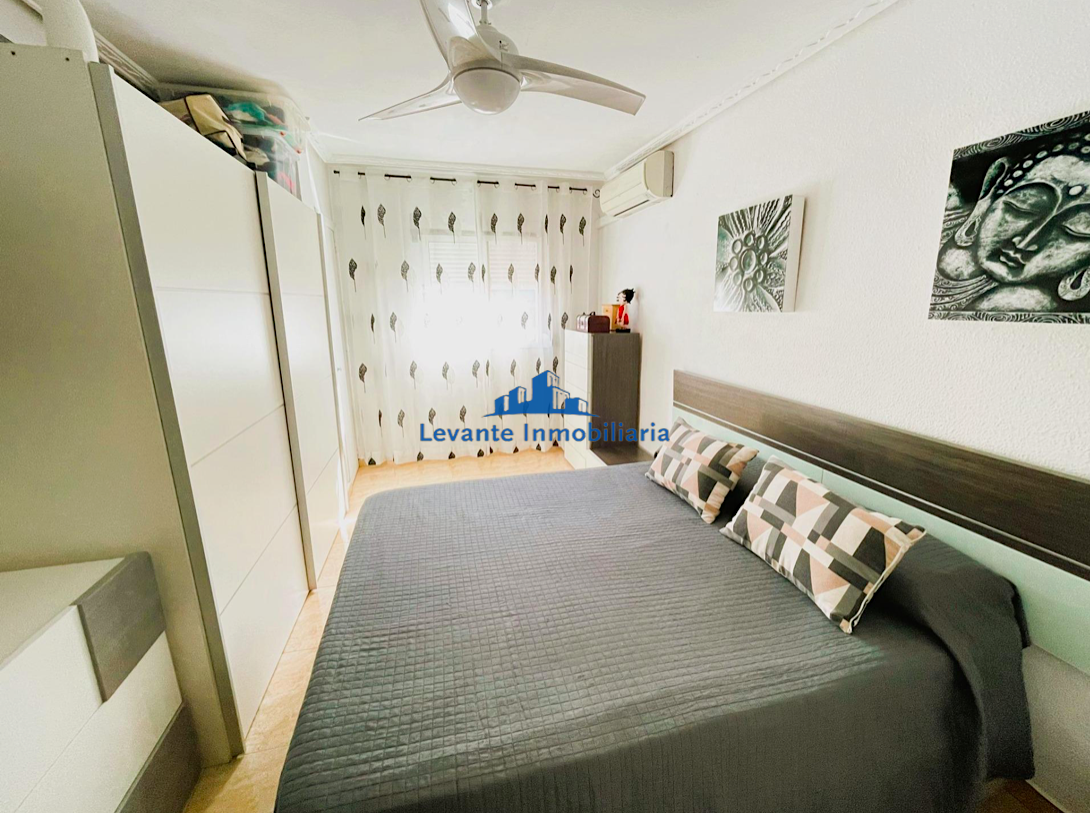 For sale of flat in Quart de Poblet