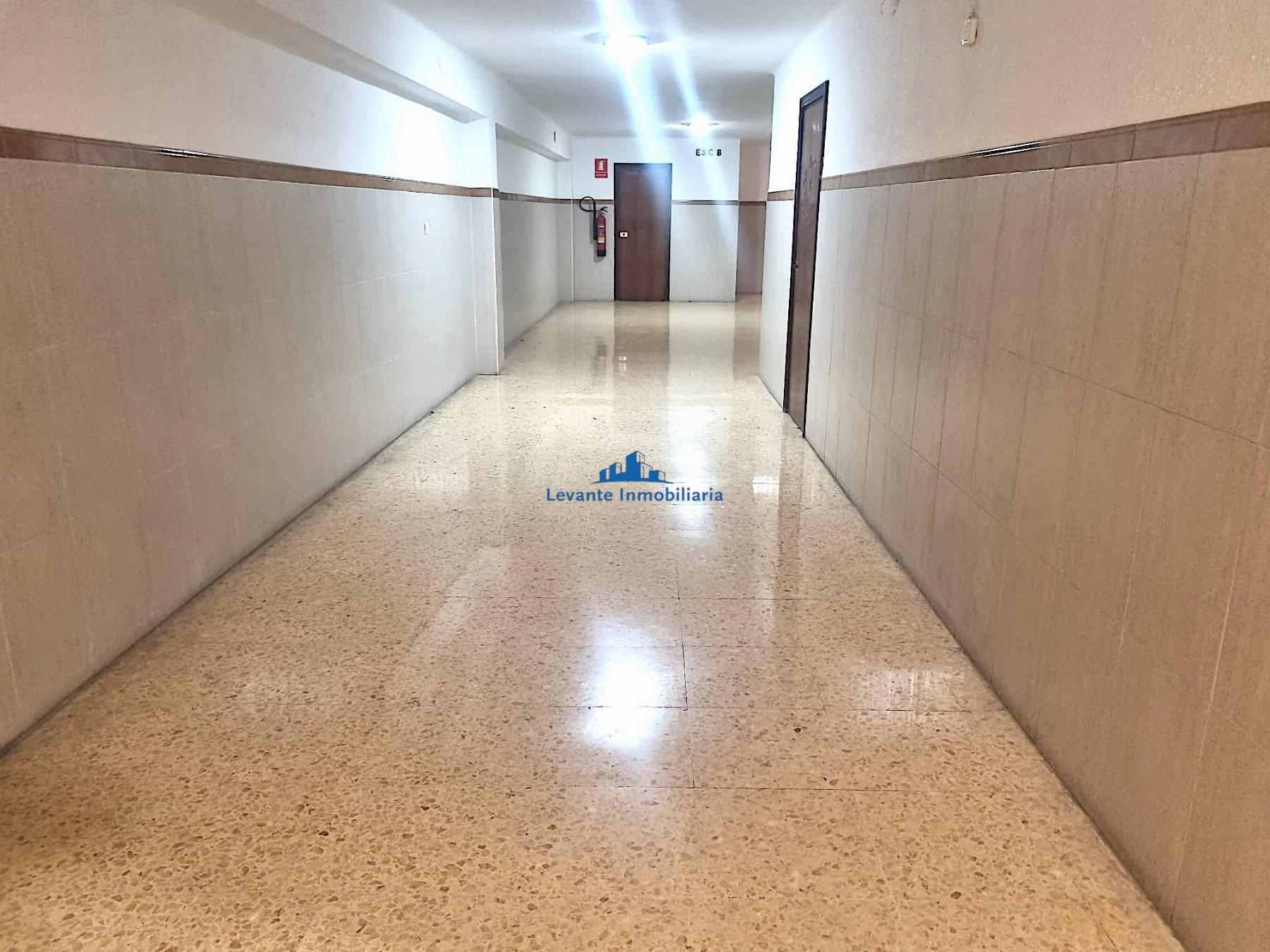 For sale of flat in Burjassot