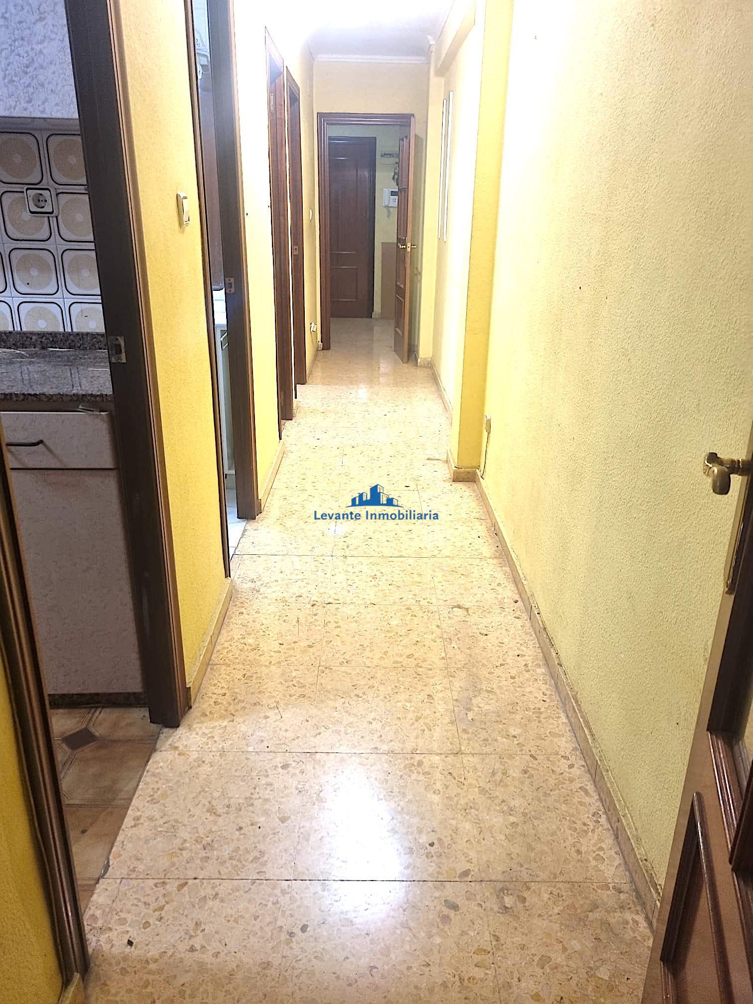 For sale of flat in Burjassot