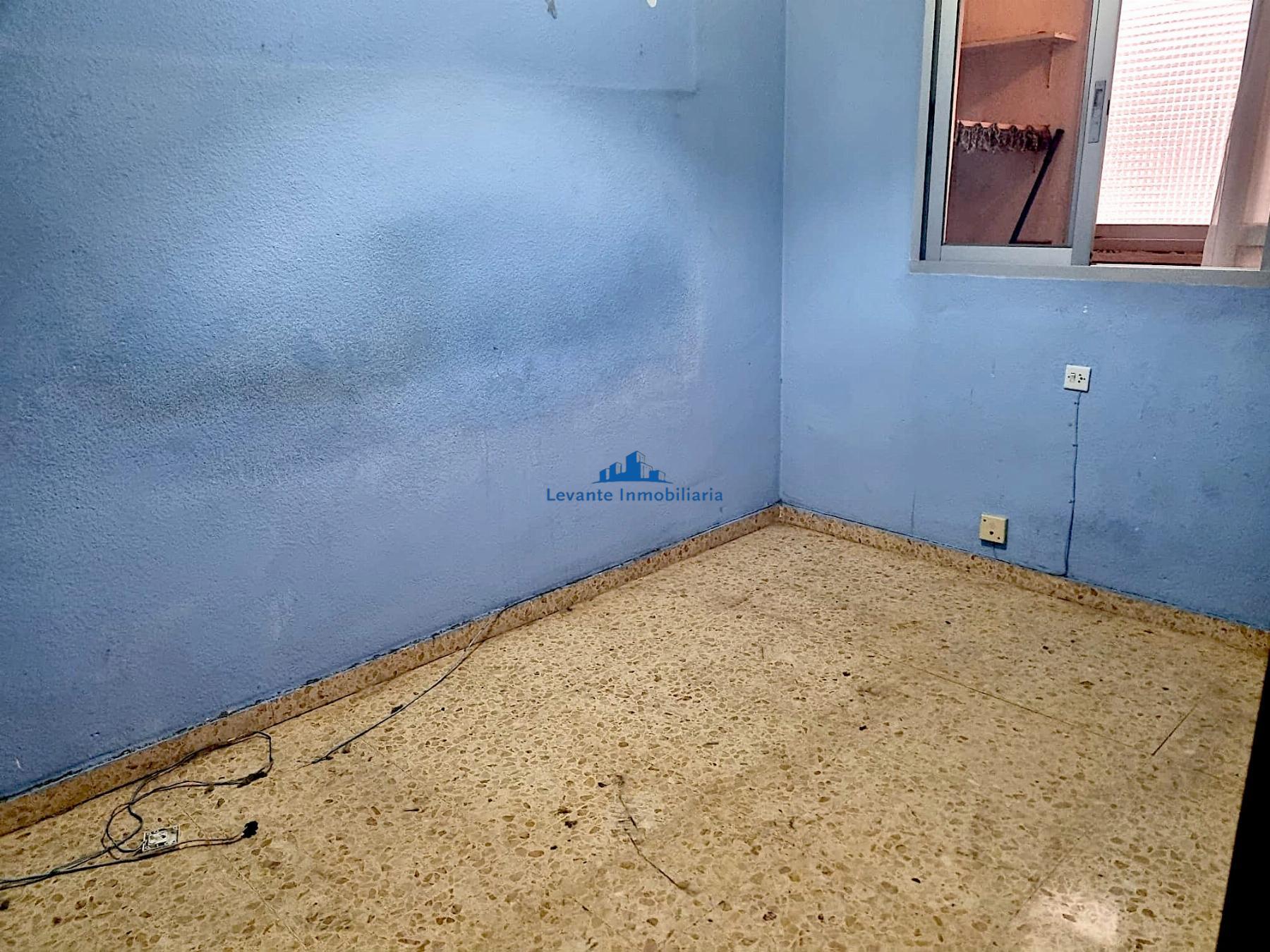 For sale of flat in Burjassot