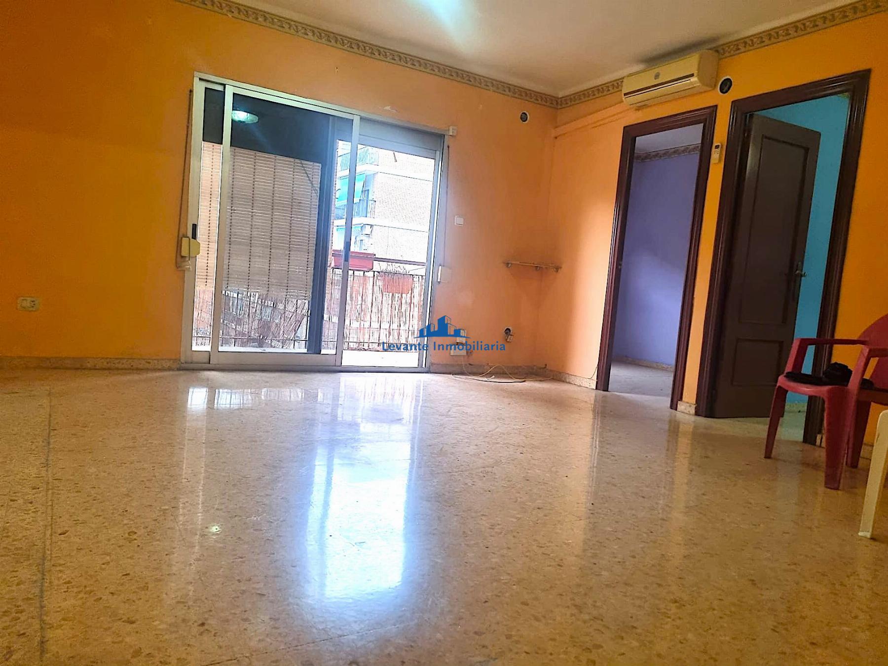 For sale of flat in Burjassot