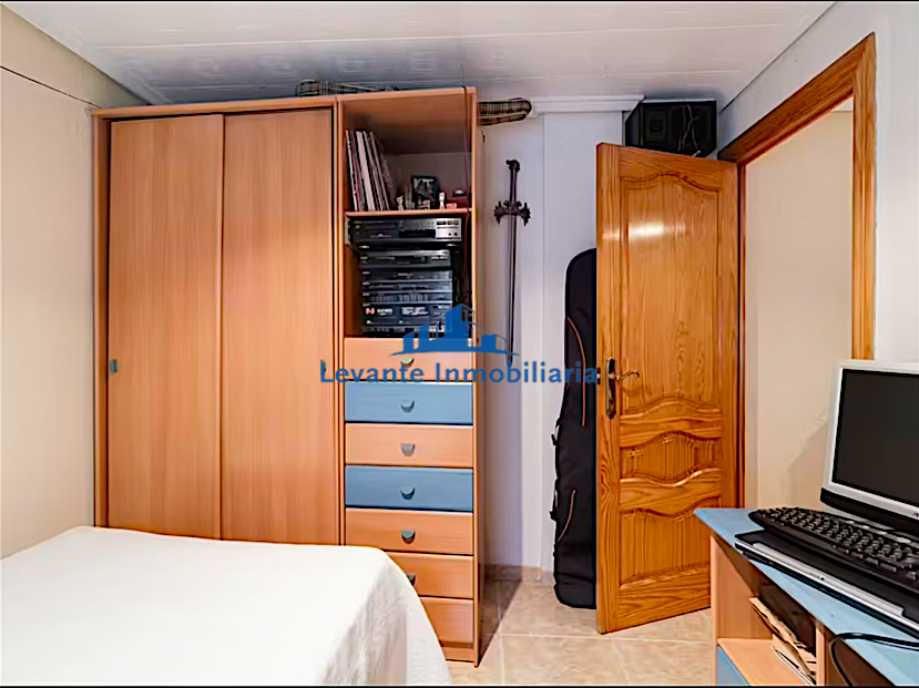 For sale of flat in Manises