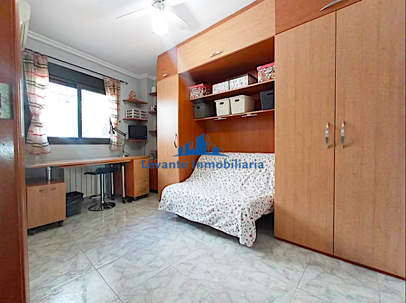 For sale of chalet in Picanya