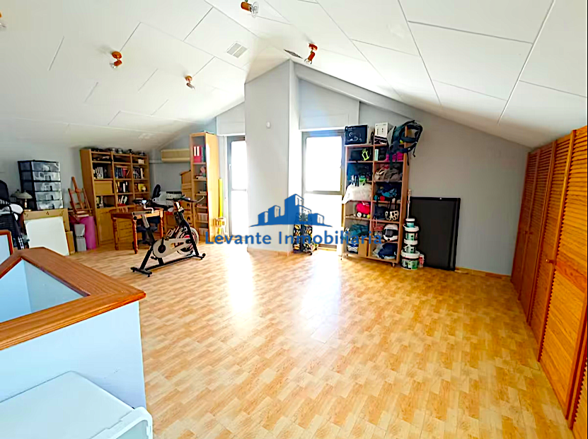 For sale of chalet in Picanya