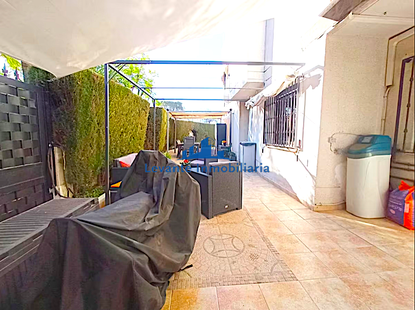 For sale of chalet in Picanya