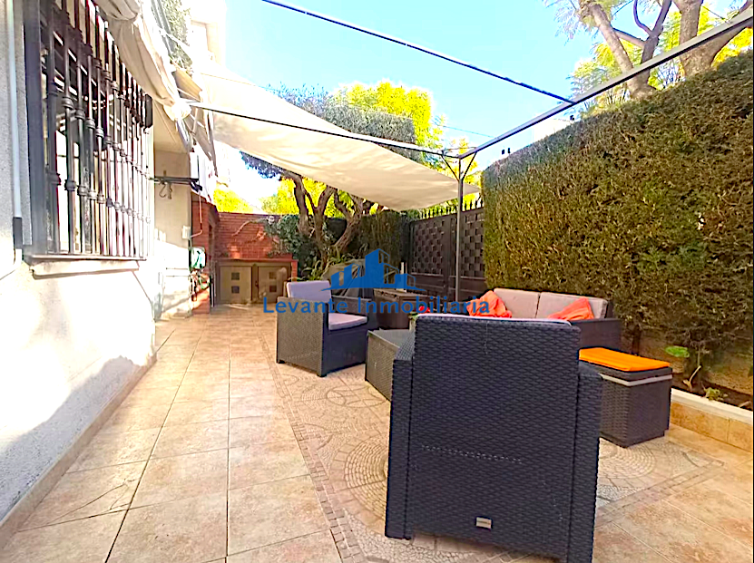 For sale of chalet in Picanya
