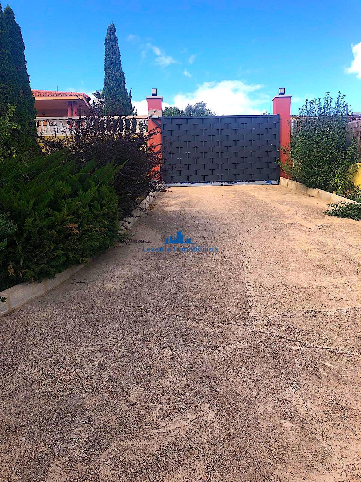 For sale of chalet in Turís